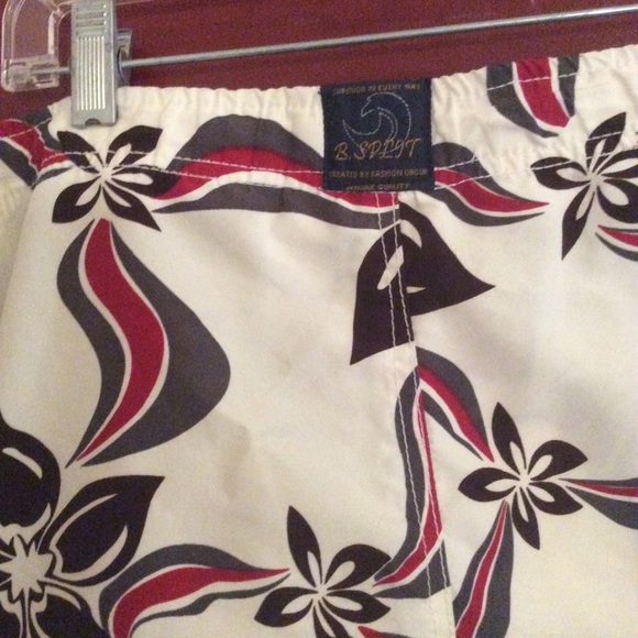 Men’s swimming trunks - Picture 2 of 3